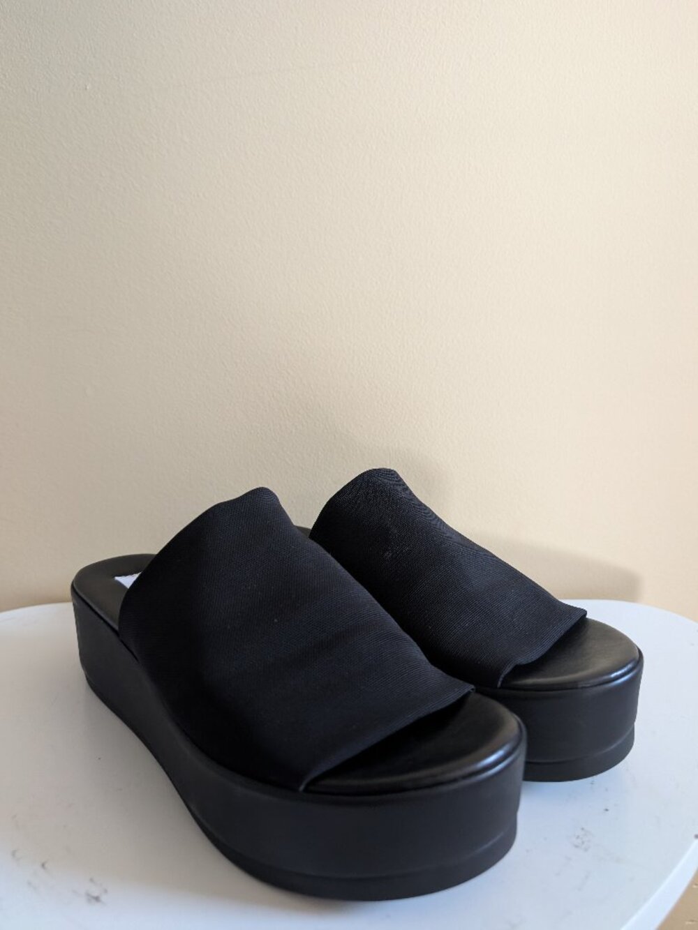 STEVE MADDEN SLINKY CHUNKY Y2K SANDALS